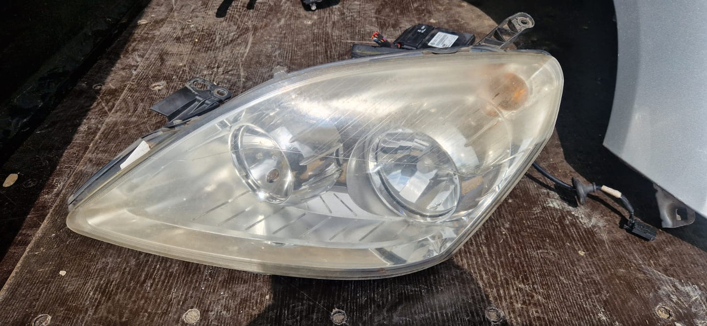 Vauxhall 06-12 Zafira Front Left Passenger Side N/S/F Headlight 13260842