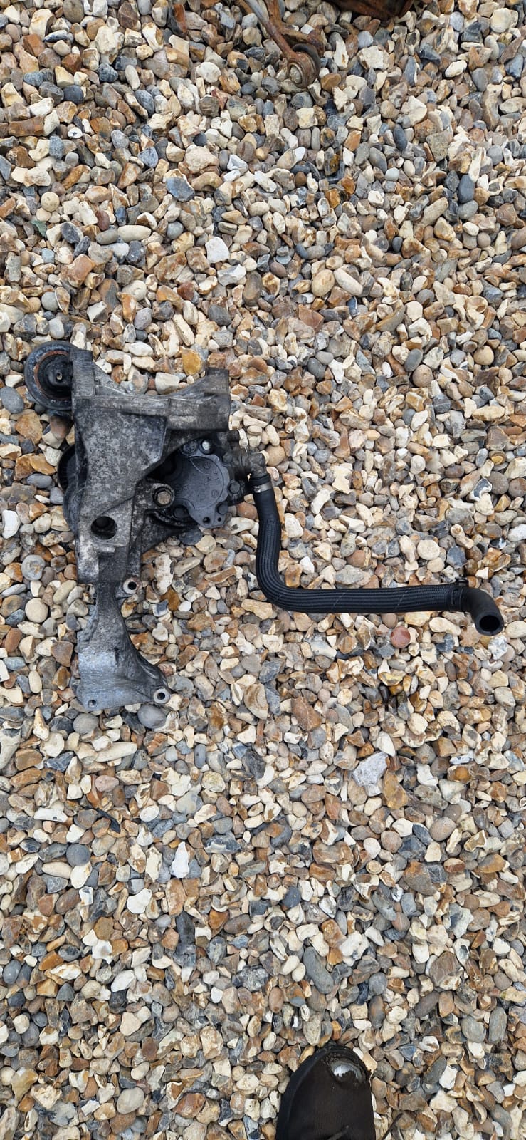 Audi VW Seat Skoda MK3 06-09 TDI 2.0 Diesel Power Steering Pump Bracket 038145255B