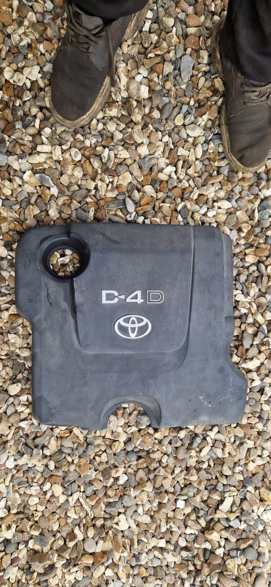 Toyota Yaris 06-10 MK2 D-4D Top Diesel Engine Plastic Cover Trim